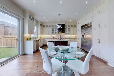 181 Timbercreek Blvd, Vaughan, ON L4H 3X8