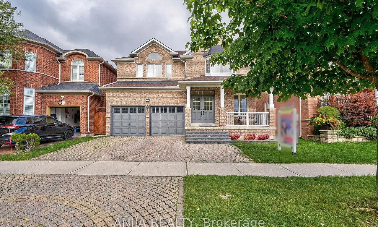654 Fred Mclaren Blvd, Markham, ON L6E 1J3