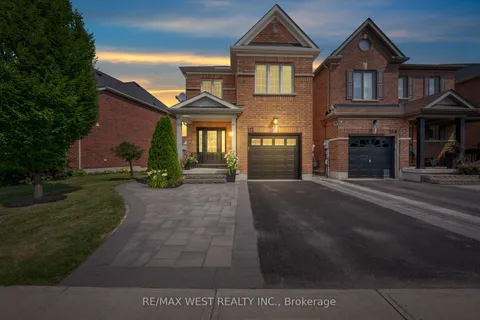 112 Rutherford Rd, Bradford West Gwillimbury, ON L3Z 0P6