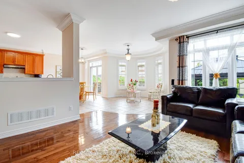 9 Brass Dr, Richmond Hill, ON L4E 4T3