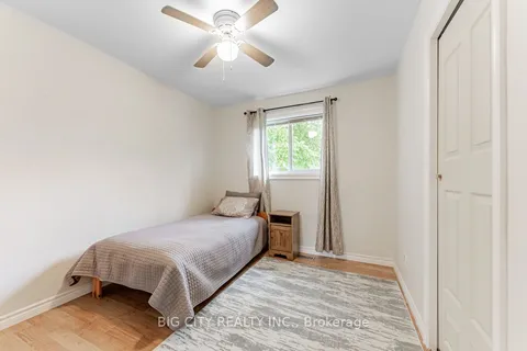 44 Garrett Dr, Georgina, ON L0E 1R0