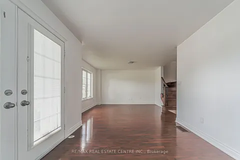 4777 Highway 7 St, Vaughan, ON L4L 1S6