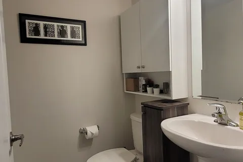 42 Stocks Lane, Aurora, ON L4G 0Y3