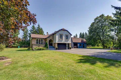 5837 Yonge St, Innisfil, ON L0L 1K0