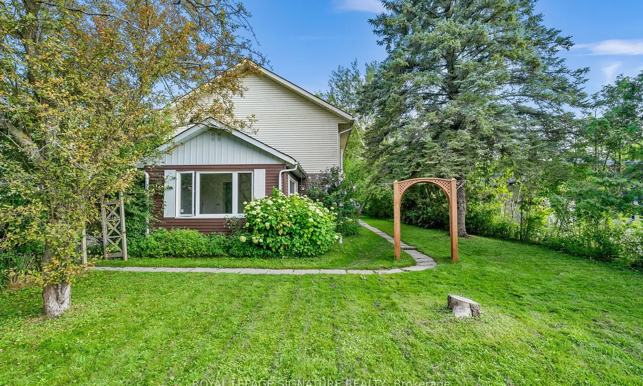 323 Annshiela Dr, Georgina, ON L4P 3A6