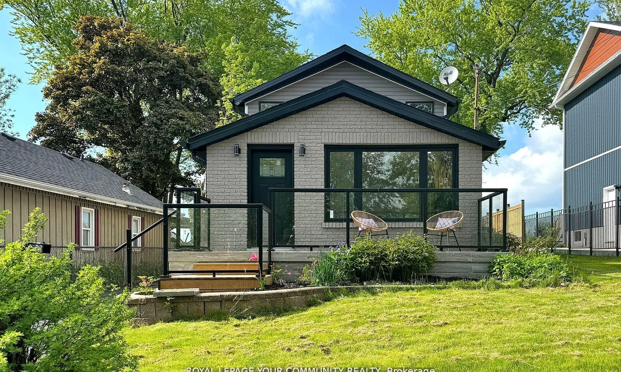 20 Mitchell Ave, Whitchurch-Stouffville, ON L4A 2X9