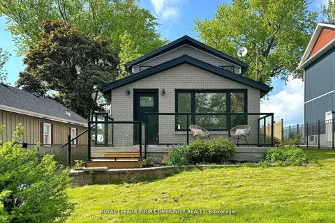 20 Mitchell Ave, Whitchurch-Stouffville, ON L4A 2X9