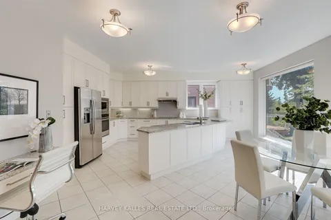 62 Prince Edward Blvd, Markham, ON L3T 7E9