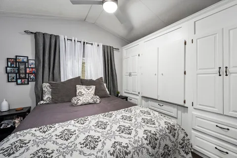 21469 ON-48, East Gwillimbury, ON L0G 1M0