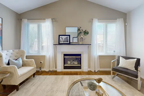 20 Oakford Dr, Markham, ON L6C 2Y8