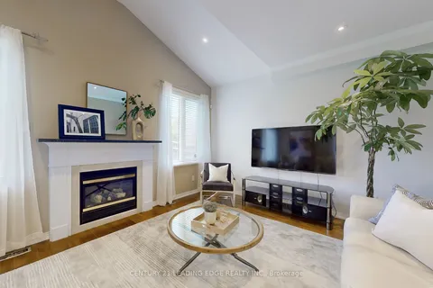 20 Oakford Dr, Markham, ON L6C 2Y8