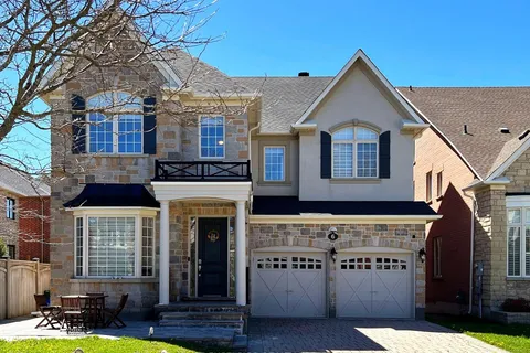 6 Dietzman Crt, Richmond Hill, ON L4E 4X6