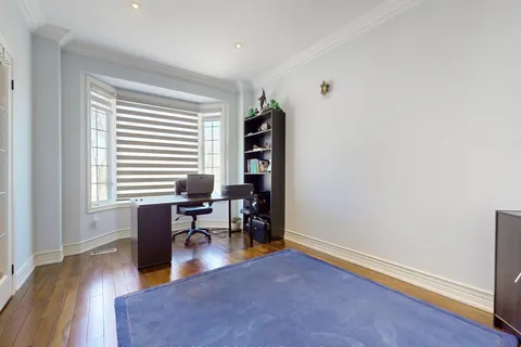 6 Dietzman Crt, Richmond Hill, ON L4E 4X6