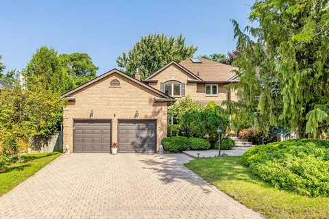 8 Calderbridge Cres, Markham, ON L3R 9M8