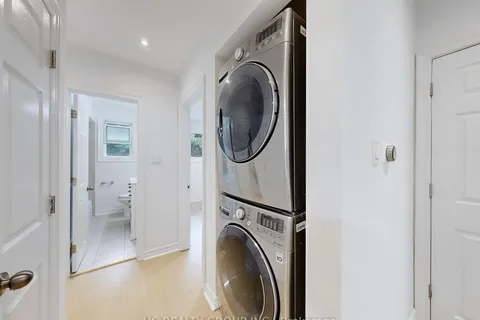 26 Algonquin Cres, Aurora, ON L4G 3E5