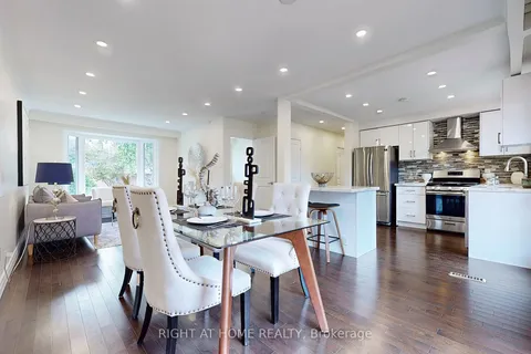 41 Aurora Heights Dr, Aurora, ON L4G 2W6