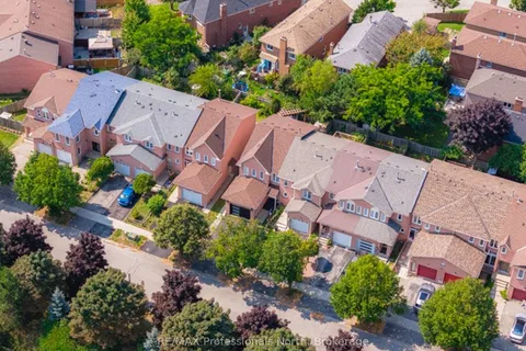 92 Oldhill St, Richmond Hill, ON L4C 9V1