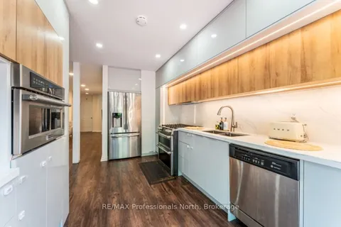 92 Oldhill St, Richmond Hill, ON L4C 9V1