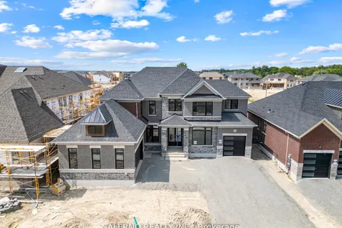 10 Magnolia Ave, Adjala-Tosorontio, ON L0G 1W0