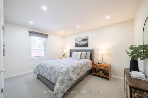 45 Elmvale Blvd, Whitchurch-Stouffville, ON L4A 7Y3