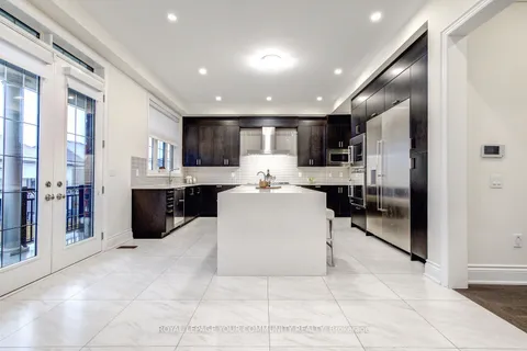 119 Lady Jessica Dr, Vaughan, ON L6A 4Z7