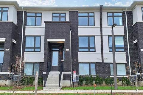 44 James Noble Lane, Richmond Hill, ON L4C 5S7