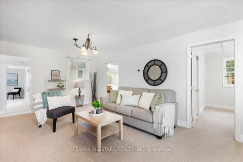 7 Georgette St, Georgina, ON L4P 1L2