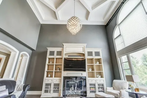 42 Wishing Well Crt, Vaughan, ON L0J 1C0