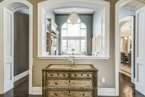 42 Wishing Well Crt, Vaughan, ON L0J 1C0