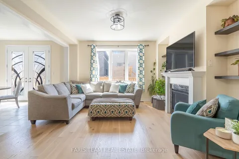 170 Stevenson Cres, Bradford West Gwillimbury, ON L3Z 4M1