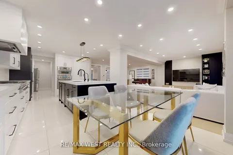 75 Brickstone Circ, Vaughan, ON L4J 6M5