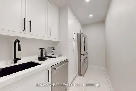 75 Brickstone Circ, Vaughan, ON L4J 6M5