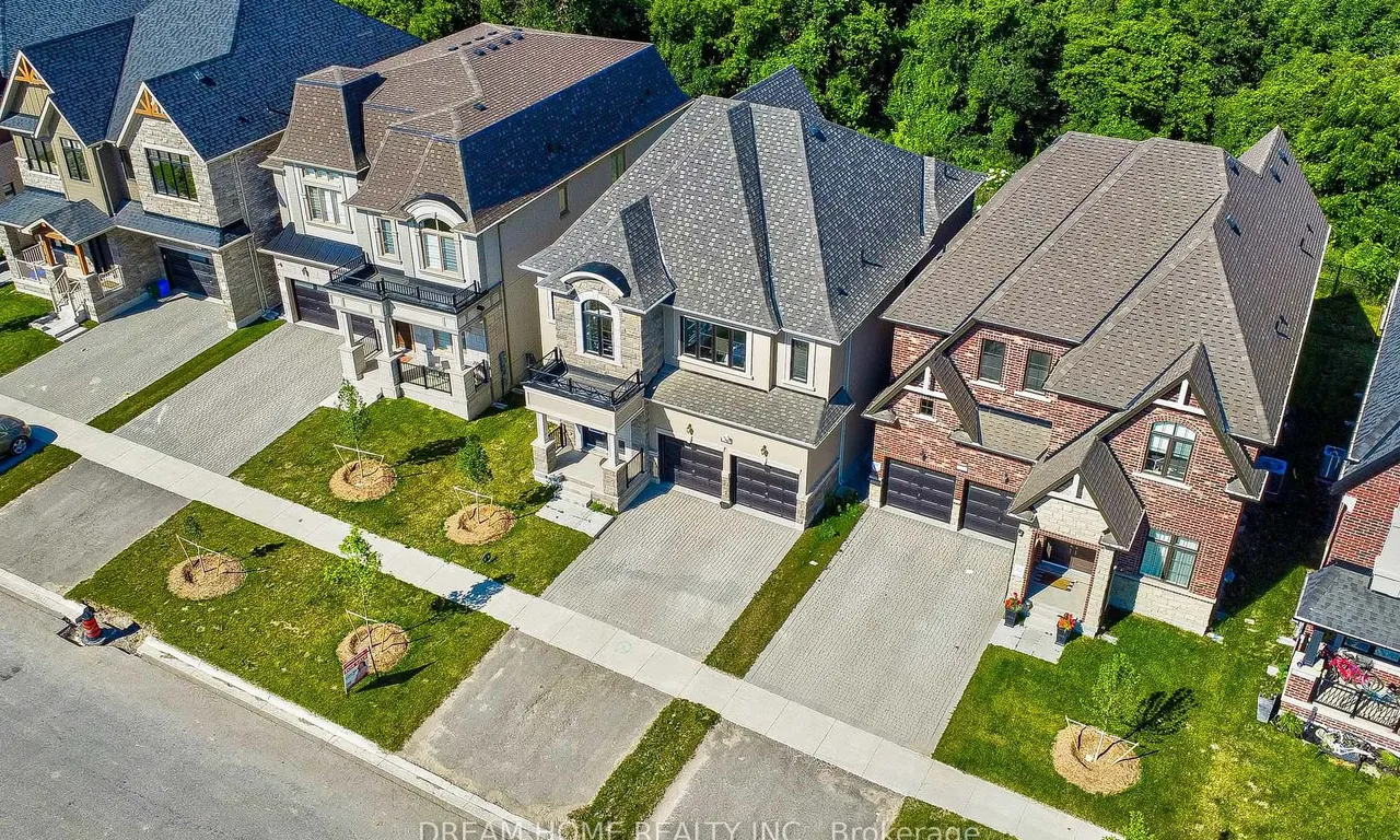 214 Yorkton Blvd, Markham, ON L6C 1N6