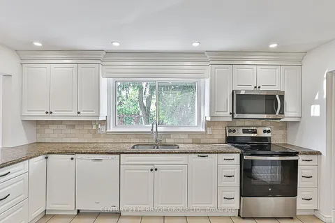 44 Royal Orchard Blvd, Markham, ON L3T 3C5