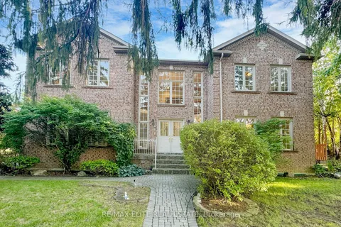 8 TIVOLI Ave, Richmond Hill, ON L4C 0C6