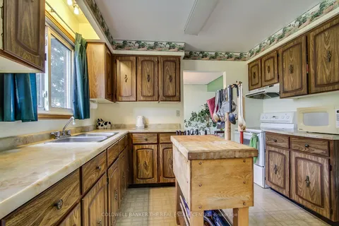 3579 10th Sdrd, Bradford West Gwillimbury, ON L0G 1A0