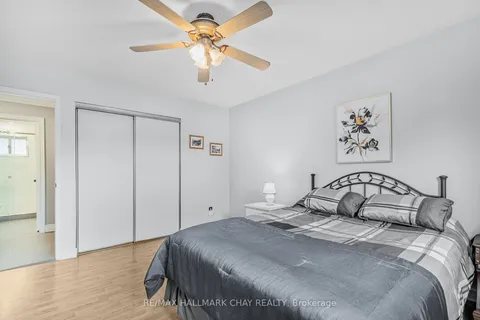58 Collings Ave, Bradford West Gwillimbury, ON L3Z 2T1