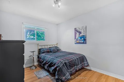 58 Collings Ave, Bradford West Gwillimbury, ON L3Z 2T1