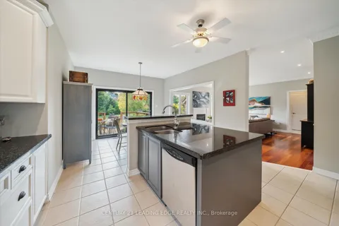 12 Kimberly Crt, Richmond Hill, ON L4E 4C6