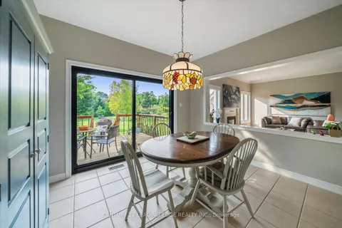 12 Kimberly Crt, Richmond Hill, ON L4E 4C6