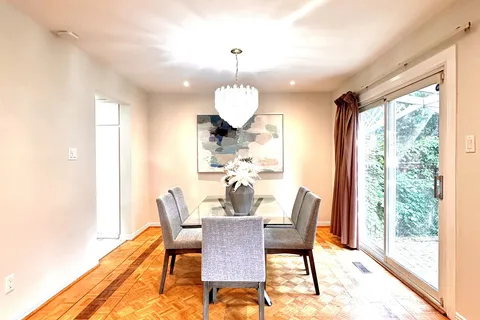 273 Spring Gate Blvd, Vaughan, ON L4J 3G3