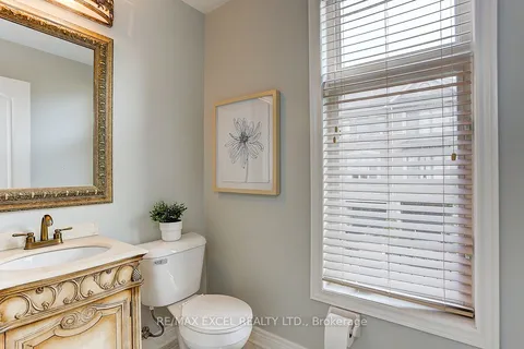 2 Henry Peters Lane, Vaughan, ON L4L 0A7