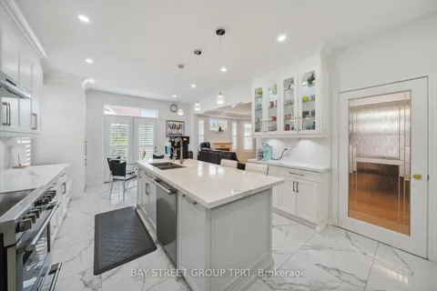 9 Mockingbird Dr, Richmond Hill, ON L4E 4L7
