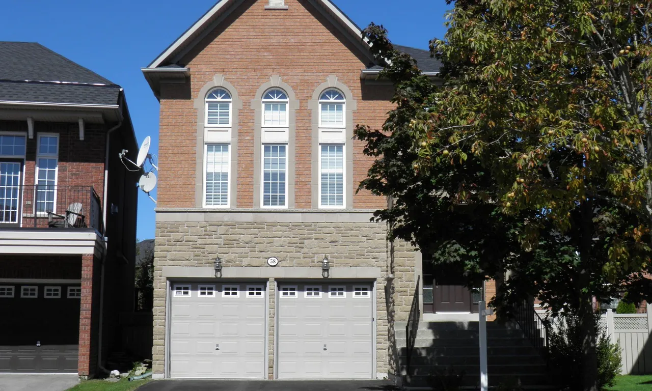 58 Gannett Dr, Richmond Hill, ON L4E 0G2