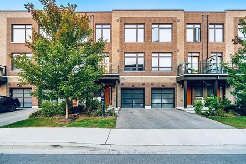 37 Hearne St, Vaughan, ON L4L 0L8