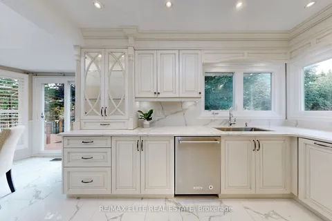 30 John Button Blvd, Markham, ON L3R 9A2