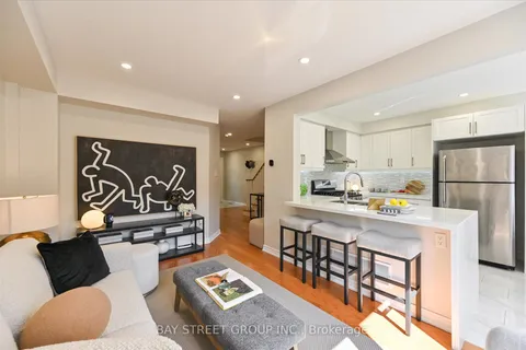 71 Silverdart Cres, Richmond Hill, ON L4E 3T8