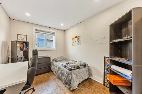 228 Simcoe Rd, Bradford West Gwillimbury, ON L3Z 1Y9