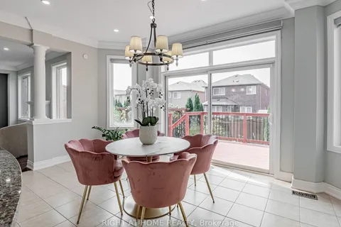 156 Rothbury Rd, Richmond Hill, ON L4S 0E2