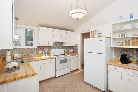 71 Fifth St, Brock, ON L0K 1A0